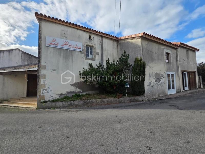 Maison - 300 m² - 5 pièces