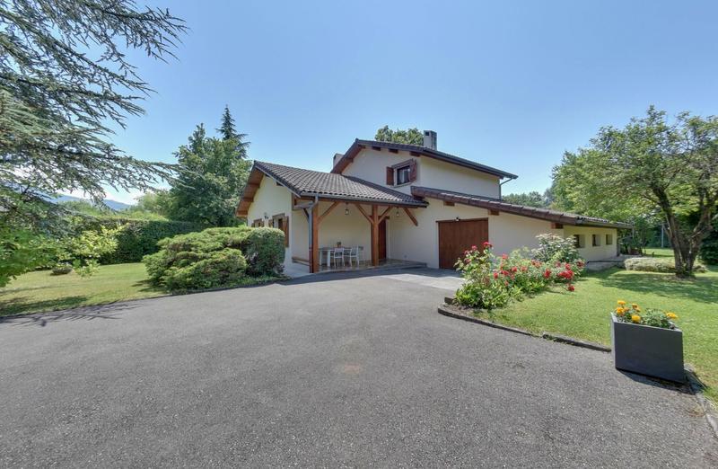 Maison - 161 m² - 6 pièces