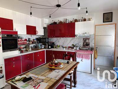 Maison - 140 m² - 6 pièces