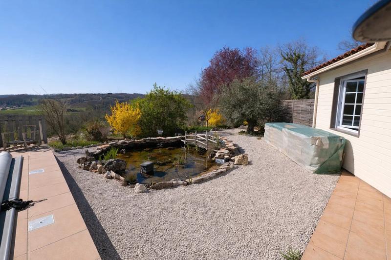 Maison - 165 m² - 6 pièces