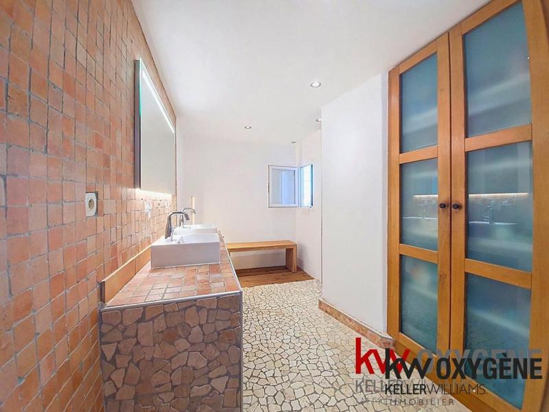 Duplex - 188 m² - 6 pièces