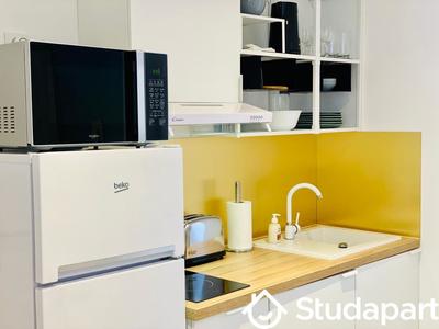 Chambre - 10 m² - 1 pièce