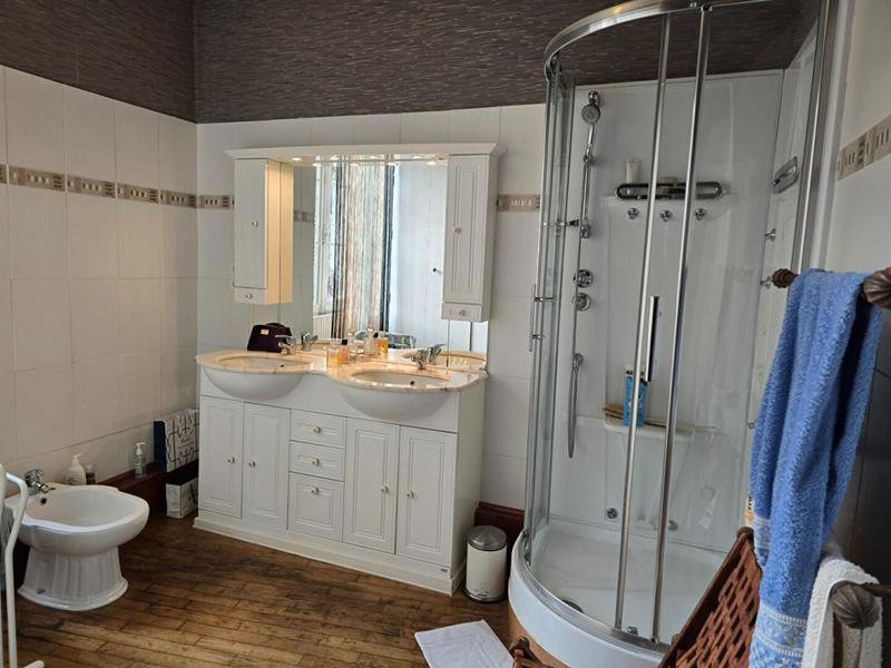 Immeuble - 248 m² - 4 pièces