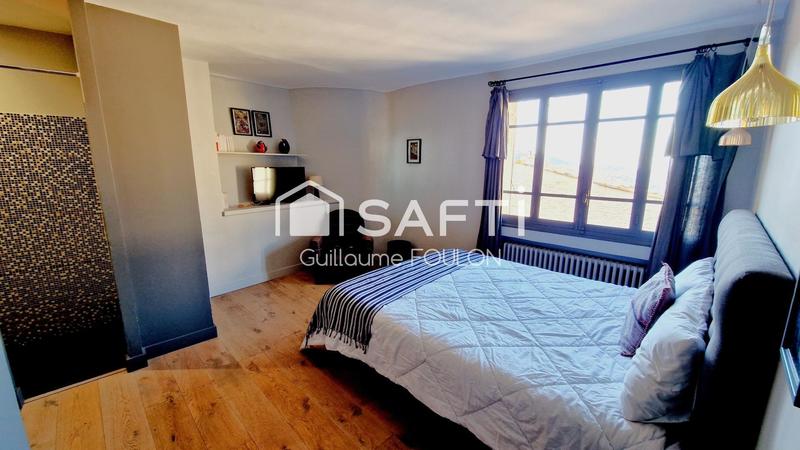 Maison - 182 m² - 6 pièces