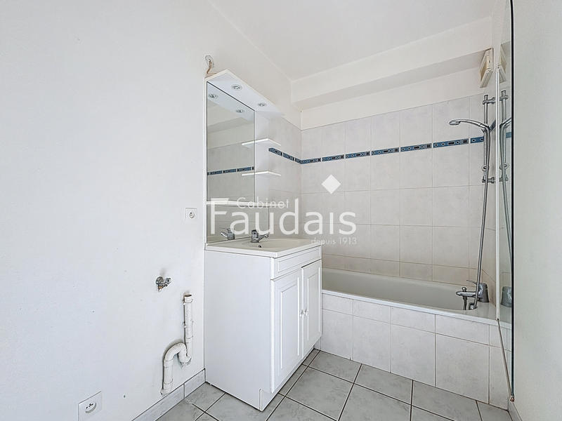 Appartement - 57 m² - 3 pièces