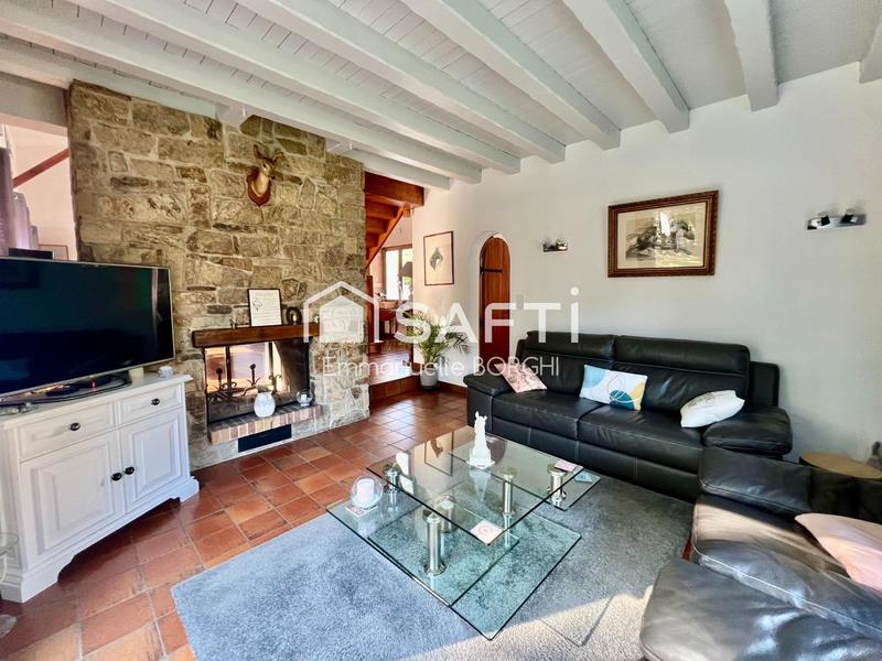 Maison - 156 m² - 6 pièces