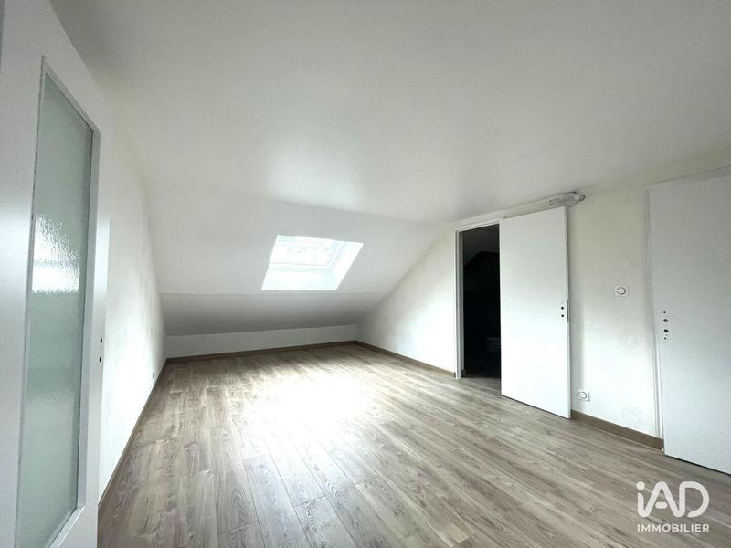 Maison - 233 m² - 7 pièces