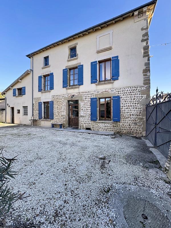 Maison - 185 m² - 7 pièces