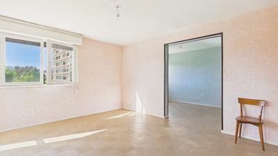 Appartement ancien - 74 m² - 4 pièces