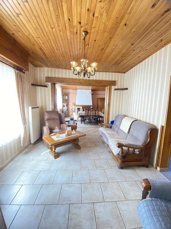 Maison - 94 m² - 5 pièces