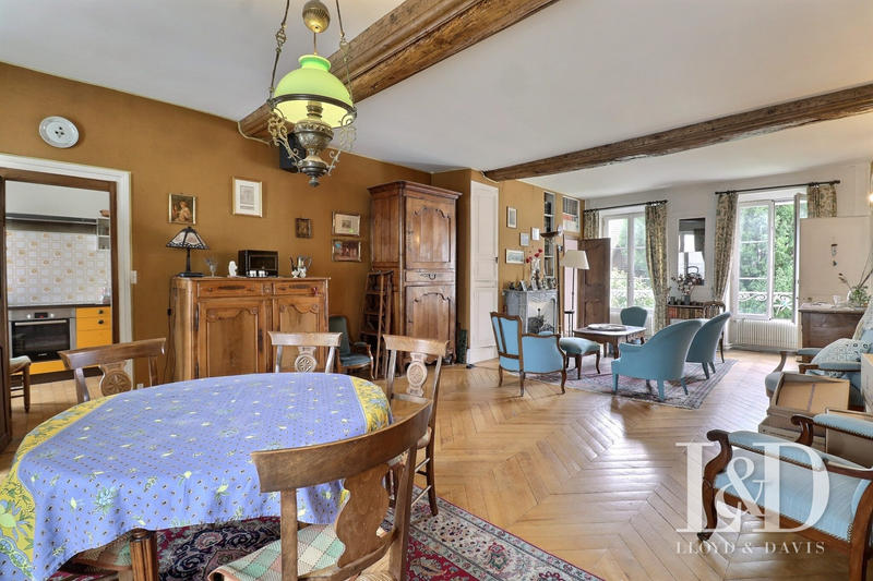 Duplex - 189 m² - 9 pièces