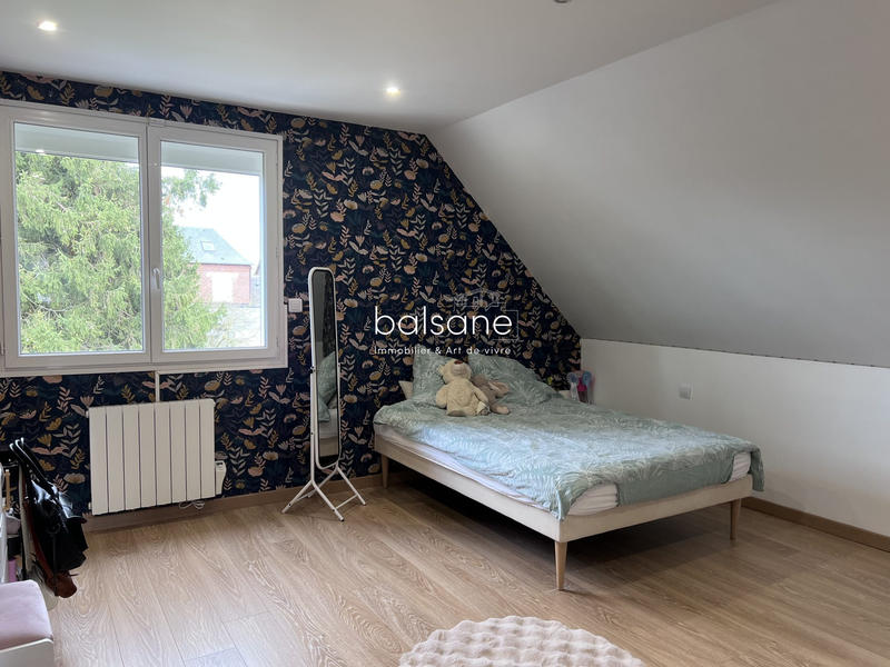 Maison - 185 m² - 9 pièces