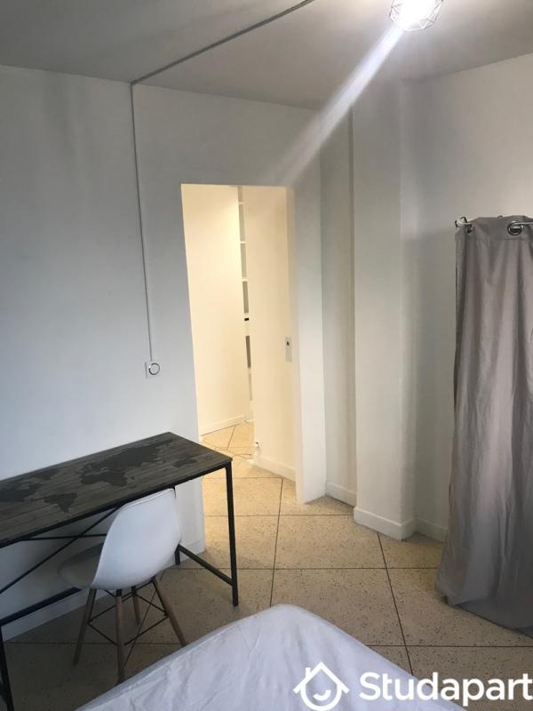 Chambre - 9 m² - 1 pièce