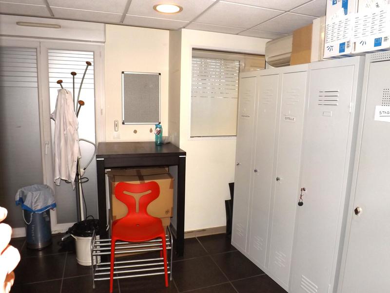 Local commercial - 256 m²