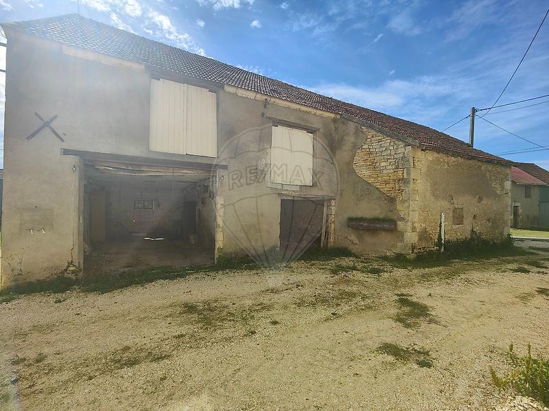 Corps de ferme - 74 m² - 4 pièces