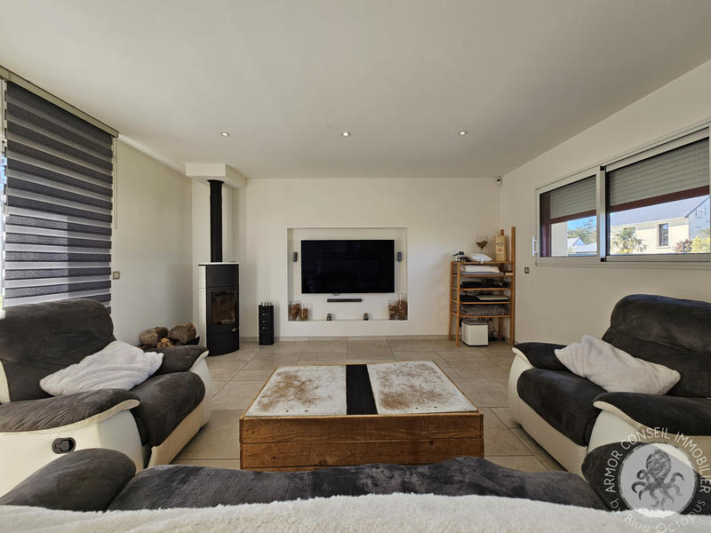 Maison - 203 m² - 6 pièces