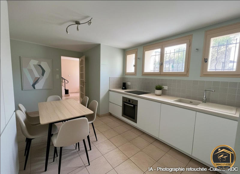 Maison traditionnelle - 160 m² - 6 pièces