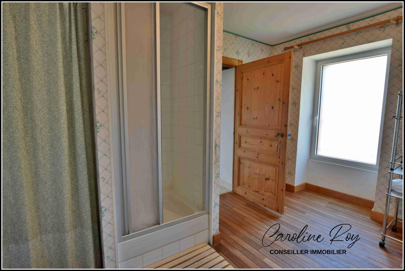 Maison - 226 m² - 8 pièces