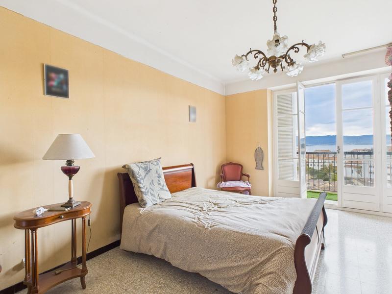 Appartement - 85 m² - 3 pièces