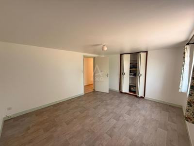 Maison - 136 m² - 6 pièces