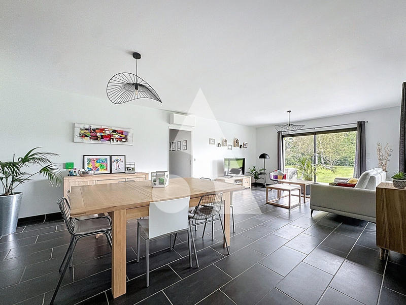 Maison - 118 m² - 6 pièces