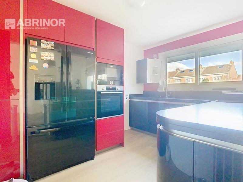 Villa - 107 m² - 6 pièces