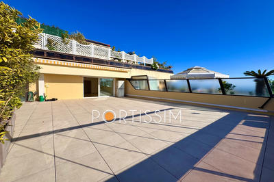 Appartement - 108 m² - 3 pièces