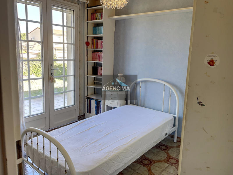 Villa - 100 m² - 5 pièces