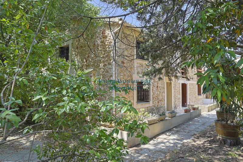 Maison ancienne - 240 m² - 6 pièces