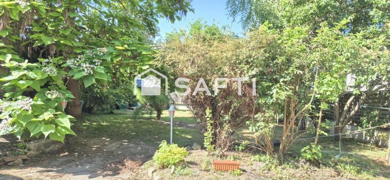 Maison - 196 m² - 9 pièces