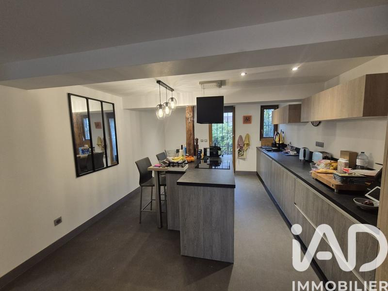 Maison - 140 m² - 5 pièces