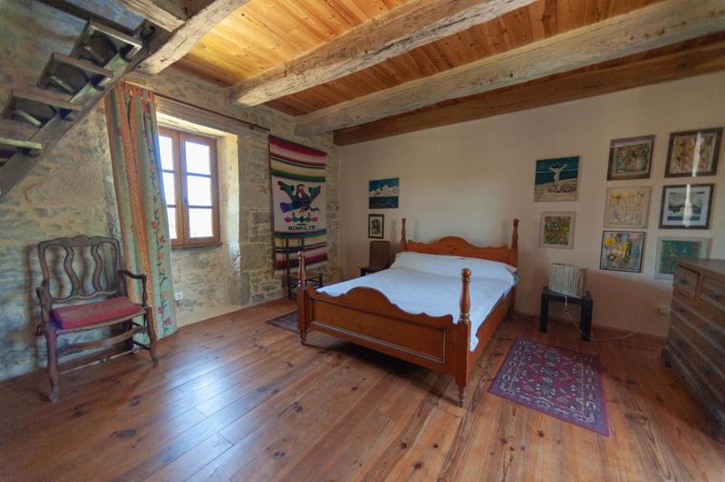 Propriété - 275 m² - 10 pièces