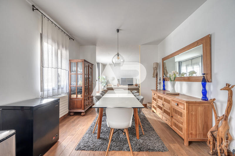 Appartement - 118 m² - 5 pièces