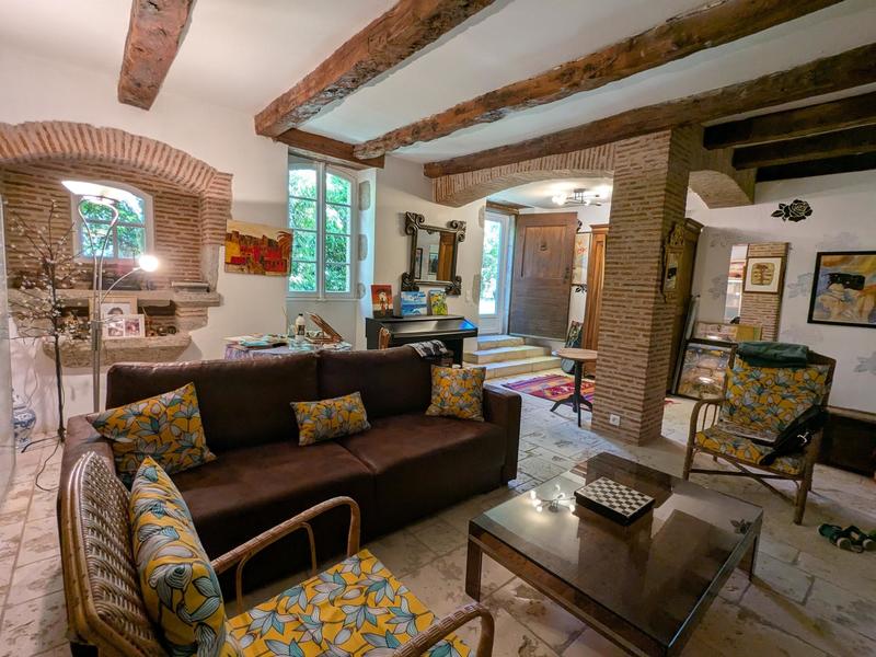 Maison - 230 m² - 7 pièces