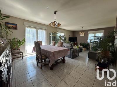 Maison - 174 m² - 8 pièces