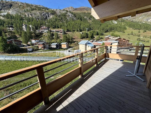 Appartement - 80 m² - 4 pièces