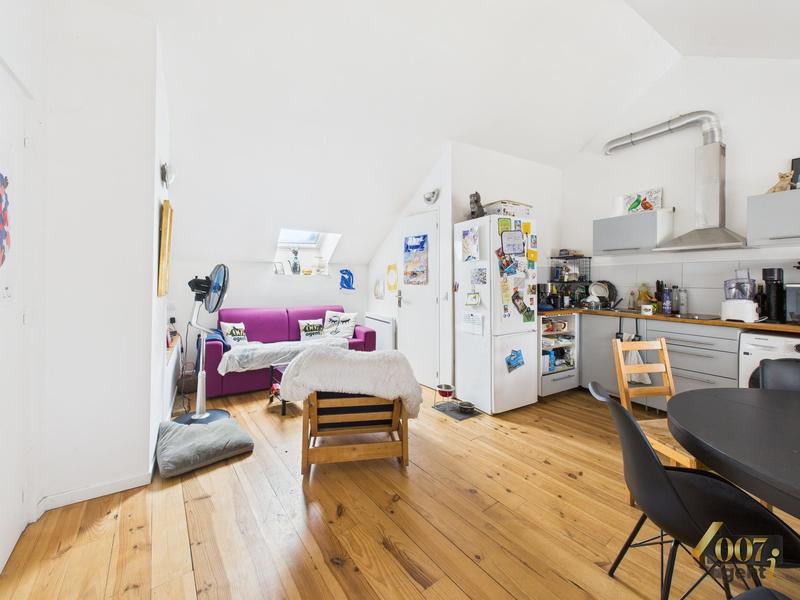 Maison - 121 m² - 8 pièces