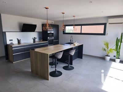 Maison - 110 m² - 4 pièces