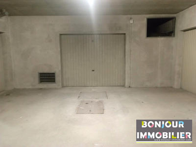Parking / Garage - 15 m²