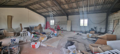 Local d'activités - 120 m²