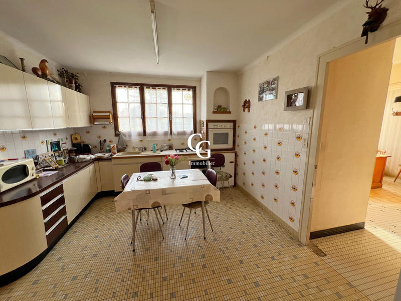 Maison - 96 m² - 5 pièces