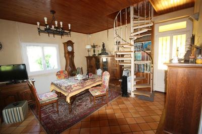 Maison - 149 m² - 6 pièces