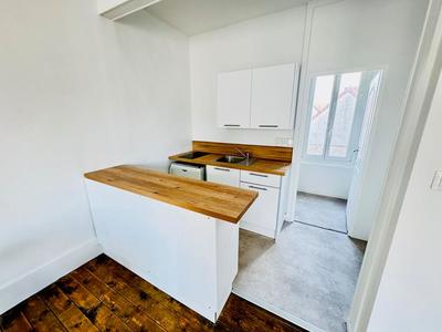 Studio - 24 m² - 1 pièce