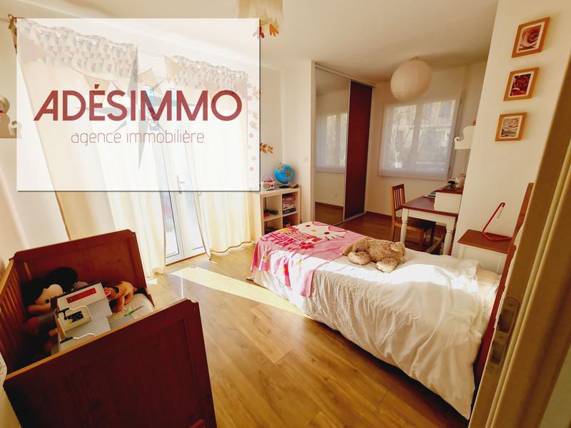 Villa - 200 m² - 7 pièces