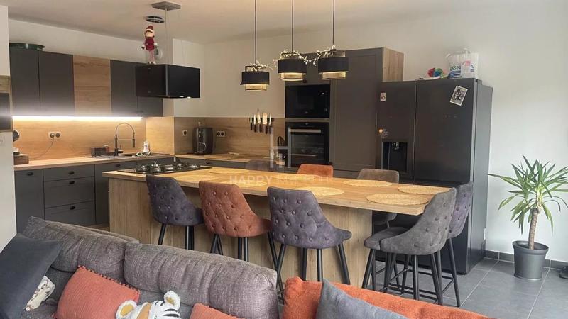 Maison - 85 m² - 4 pièces