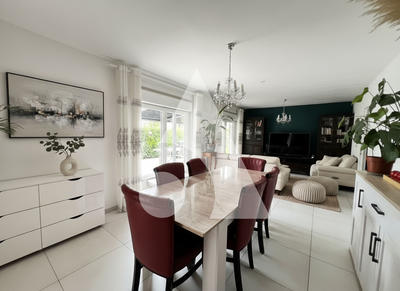 Maison - 90 m² - 4 pièces