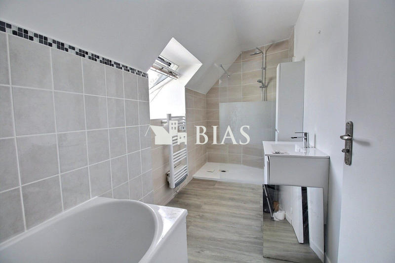 Maison - 120 m² - 6 pièces