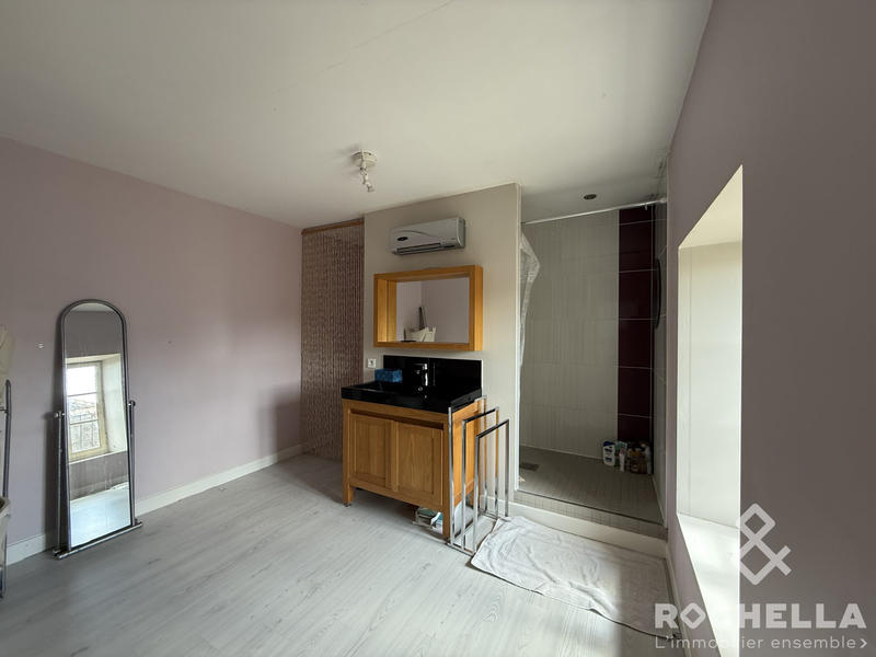 Maison ancienne - 357 m² - 9 pièces