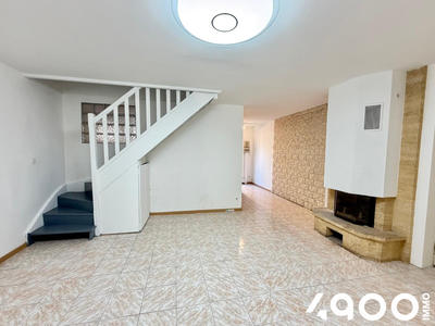 Maison - 90 m² - 5 pièces