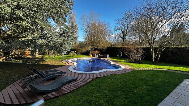 Maison - 186 m² - 6 pièces